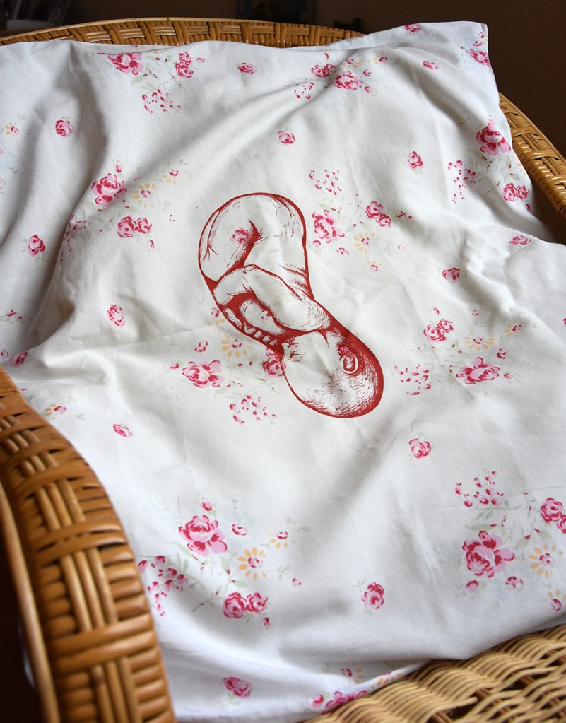 Le Haricot  endormi, sérigraphie sur textile, 23cm de haut, juin 2016